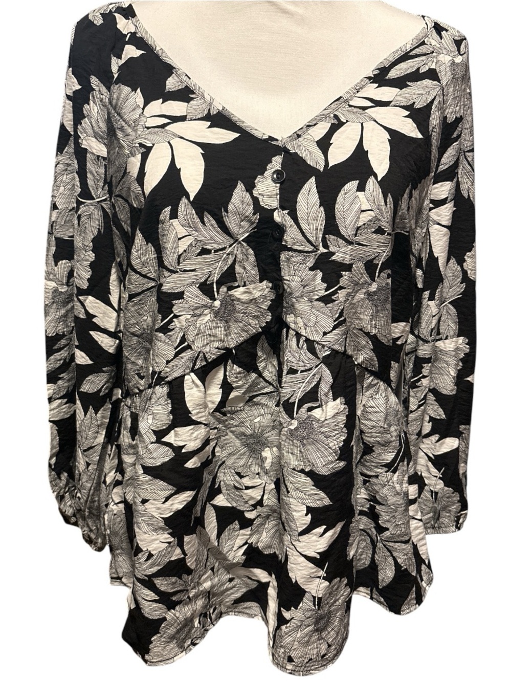 Sara Michelle Floral Black and White Top